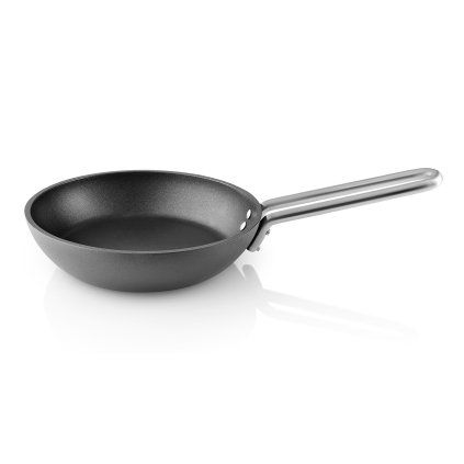 Ponev z nelepljivim premazom PROFESSIONAL, 20 cm, nerjaveče jeklo, Eva Solo