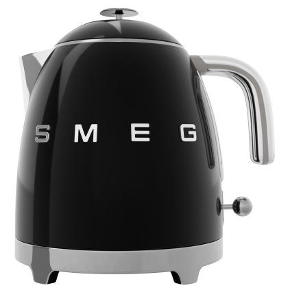 200186 smeg mini rychlovarna konvice cerna studio 02