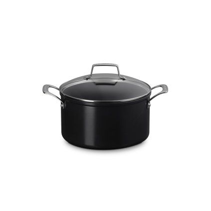 225243 hrnec essential 24 cm 6 l cerna hlinik le creuset