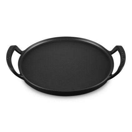 223572 venkovni panev na pizzu bbq 35 cm cerna litina le creuset