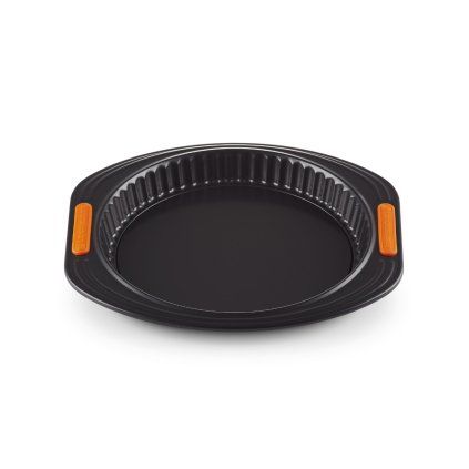 223620 forma na kolac 25 cm cerna ocel le creuset