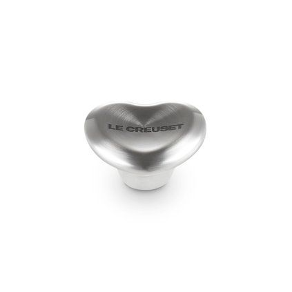 224490 uchyt na poklici signature heart 4 7 cm stribrna nerezova ocel le creuset