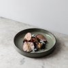 Jedilni krožnik CARACTERE GOURMET, khaki Cardamon, REVOL