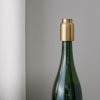 Zamašek za vino COLLAR, vakuumski, medenina, Stelton