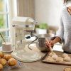 Stoječi mešalnik ARTISAN 5KSM60SPX, 5,6 l, mandljevec, KitchenAid