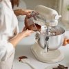 Stoječi mešalnik ARTISAN 5KSM60SPX, 5,6 l, mandljevec, KitchenAid