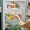 Organizator za hladilnik FRIDGESTORE 851664, 31 cm, bela, plastika, Joseph Joseph