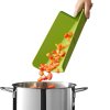 Deska za rezanje CHOP2POT 60204, 45 x 26 cm, zelena, plastika, Joseph Joseph