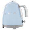 Električni kotliček 50'S STYLE MINI KLF05PBEU, 800 ml, pastelno modra, Smeg