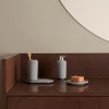217463 5 dekorativni podnos creto 17 cm seda beton blomus