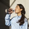 220202 1 lahev na vodu drink it 750 ml svetle seda plast rig tig