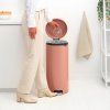 221753 5 pedalovy odpadkovy kos newicon 30 l teple medena ocel brabantia