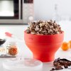 221774 1 nadoba pro pripravu popkornu do mikrovlnne trouby 20 cm cervena silikon lekue