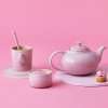 225018 1 ramekin 9 cm 200 ml shell pink kamenina le creuset