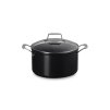 225243 hrnec essential 24 cm 6 l cerna hlinik le creuset