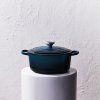 223212 2 kastrol signature 20 cm 2 4 l nuit litina le creuset