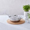 223305 3 panev na sote classic 24 cm 3 3 l stribrna nerezova ocel le creuset