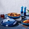 223470 2 kastrol signature 26 cm 2 2 l azure litina le creuset