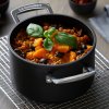 224019 2 kastrol toughened 24 cm 6 l cerna hlinik le creuset
