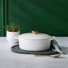225153 1 kastrol signature 29 cm 4 7 l ovalny white litina le creuset