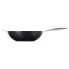 224136 3 neprilnava panev essential 30 x 9 cm cerna hlinik le creuset
