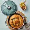 225096 2 kastrol signature 24 cm 4 2 l sea salt litina le creuset
