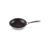 223383 4 neprilnava panev classic 20 cm stribrna nerezova ocel le creuset