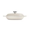 224991 6 kastrol signature 26 cm 2 2 l meringue litina le creuset