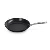 225060 8 sada hrncu essential sada 6 ks cerna hlinik le creuset
