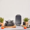 223356 4 venkovni panev bbq 25 cm cerna litina le creuset
