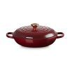 224694 5 kastrol signature 30 cm 3 5 l garnet litina le creuset