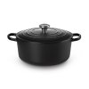 225294 4 kastrol signature 28 cm 6 7 l satin black litina le creuset