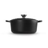 224781 5 kastrol signature 24 cm 4 2 l satin black litina le creuset