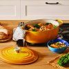223602 2 kastrol signature 29 cm 4 7 l ovalny nectar litina le creuset