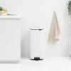 225852 1 pedalovy odpadkovy kos bo 30 l bila ocel brabantia