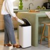 225852 3 pedalovy odpadkovy kos bo 30 l bila ocel brabantia
