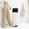 225852 8 pedalovy odpadkovy kos bo 30 l bila ocel brabantia