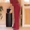 225855 2 dotykovy odpadkovy kos bo 30 l matna cerna ocel brabantia