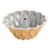 152111 1 forma na babovku koruna crown bundt zlata nordic ware