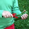 232177 1 skrabka na zeleninu le petit chef cervena bukove drevo opinel